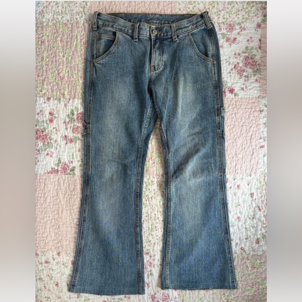 Brandy Melville Low Rise Cargo Flare Jeans